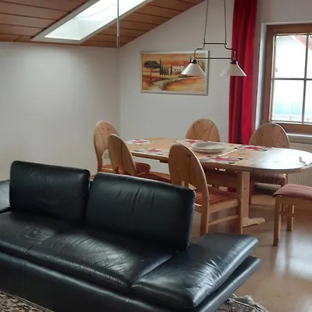 Hildes Nest Weisel