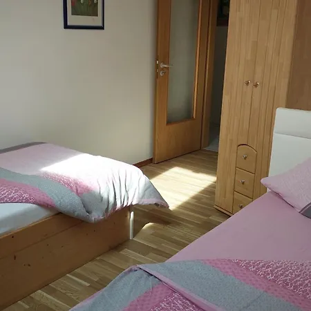 Hildes Nest Weisel