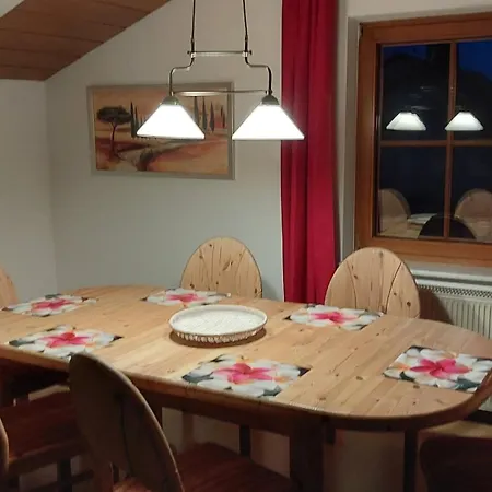 Hildes Nest Weisel